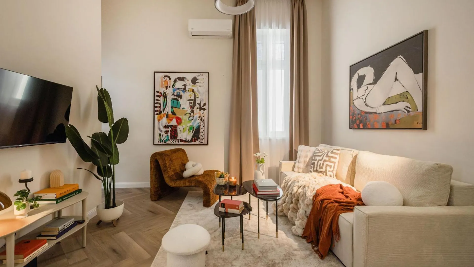 Luxury Art Deco Apartment Near Hungarian Parliament Budapeste