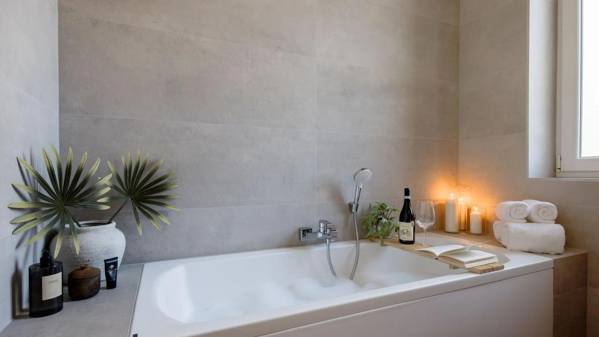 Luxury Art Deco Apartment Near Hungarian Parliament Budapeste