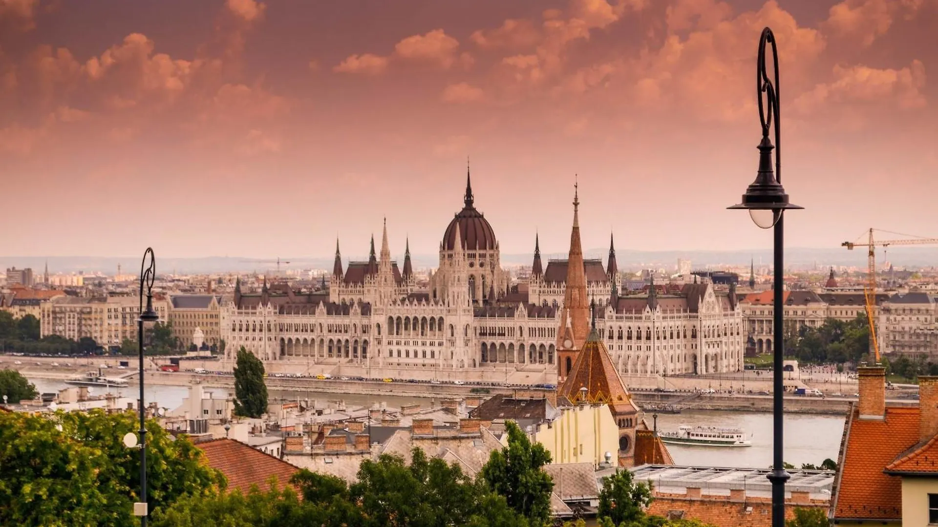 Luxury Art Deco Apartment Near Hungarian Parliament Budapeste